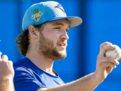 Trey Yesavage dei Blue Jays lancia 35 tiri in un gioco simulato, il passo successivo non è chiaro