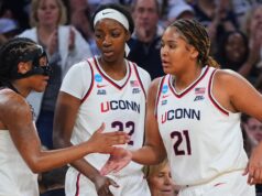 Sarah Sturdy fa una doppia doppia, la campionessa in carica UConn supera l’UNC fino all’Elite Eight