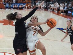 I 19 punti di Lee superano il Texas, testa di serie numero 1, oltre lo stato del Missouri