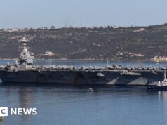 La portaerei americana salperà per Creta per le riparazioni dopo l’incendio a bordo