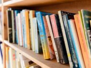 Nel 2025, le vendite di libri di quiz e Bibbie raggiungeranno il livello più alto dagli anni ’90