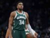 Giannis Antetokounmpo dei Bucks indisponibile per distorsione alla caviglia sinistra