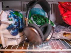 I miei AirPods Max originali hanno smesso di funzionare, quindi li ho messi nel congelatore. Veramente.