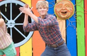 Travis in “Hanna Montana: The Film” “Memba Him?!”
