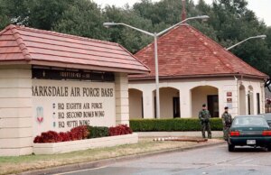 Droni non autorizzati rilevati sulla base dell’aeronautica americana che ospita bombardieri B-52 con capacità nucleare: militari