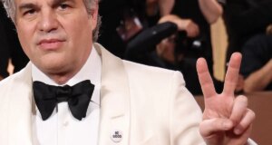 Le celebrità chiedono la chiusura della struttura ICE del Texas e la “nice della reclusione dei minori” in una nuova petizione