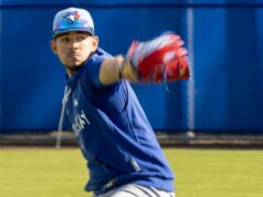 Guardando le chiamate finali del roster dei Blue Jays con il campo in chiusura