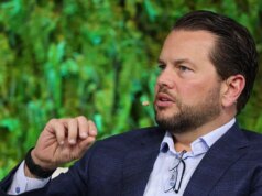 Il CEO di Pinterest invita i governi a vietare i social media agli utenti sotto i 16 anni