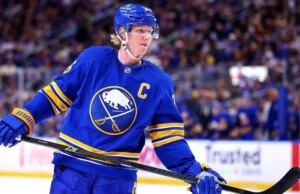 La fidanzata della stella della NHL fa un ritorno emotivo dopo aver subito una straziante prova di trapianto di cuore