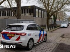 L’esplosione alla scuola ebraica di Amsterdam è “un attacco deliberato”, cube il sindaco