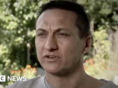 Il fuggitivo Dezi Freeman ucciso a colpi di arma da fuoco dalla polizia australiana dopo sette mesi di clandestinità