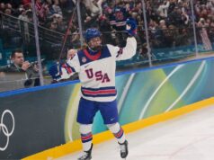 Caroline Harvey del Wisconsin vince il premio Patty Kazmaier come miglior giocatrice di hockey femminile della NCAA