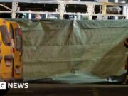 Almeno sei morti nell’incendio di un autobus in Svizzera