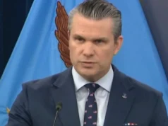 Hegseth cube che l’Iran sta mostrando "pura disperazione" nello Stretto di Hormuz mentre le petroliere rimangono bloccate