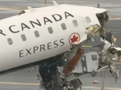 Indagini in corso dopo che l’aereo si è schiantato contro il camion dei vigili del fuoco durante l’atterraggio all’aeroporto LaGuardia