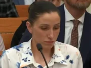 Kouri Richins, mamma dello Utah che ha scritto un libro sul dolore, è stata giudicata colpevole di avvelenamento fatale di suo marito