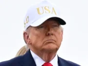 Trump chiama conflitto i soldati caduti in Iran "grandi eroi," ma cube che non cambierà strategia