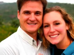 Il video del processo del medico alle Hawaii mostra pochi istanti dopo che la moglie sostiene che il marito ha tentato di ucciderla