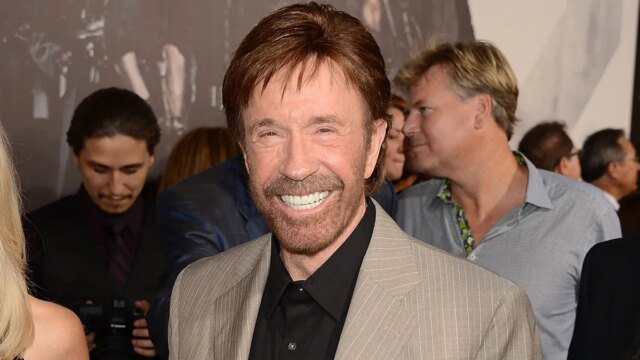 chuck-norris-crowded.jpg