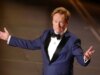 Conan O’Brien attacca TPUSA, Child Rock durante il monologo con la battuta sugli “Oscar alternativi”