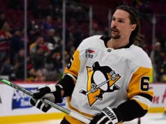 Il veterano Erik Karlsson non ha rallentato con i Penguins di Pittsburgh