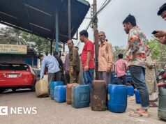 Come la guerra con l’Iran ha messo a nudo la dipendenza del mondo dal petrolio e dal fuel del Golfo
