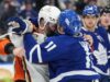 Domi dei Maple Leafs combatte Gudas dei Geese per tre secondi dall’inizio del gioco