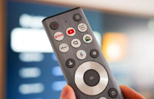 Scollegare la TV durante la notte fa effettivamente risparmiare elettricità? Sì, ma esiste un metodo migliore