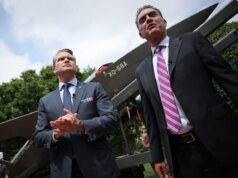 Il più grande sostenitore del Pentagono della lista nera di Anthropic ha alcuni milioni di ragioni per la sua posizione