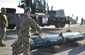 “Morte silenziosa”: cosa sapere sul siluro americano che affondò la nave da guerra iraniana, uccidendo 87 persone