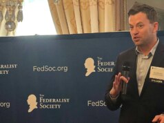 Una potenza legale accusata di aver abbandonato una commissione che esponeva il loro “monopolio” sull’accreditamento della facoltà di giurisprudenza