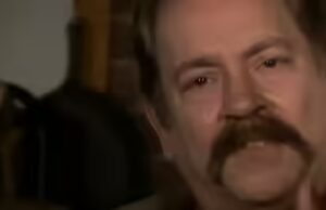 L’uomo ebbe dieci notti di visioni agghiaccianti che mostravano lo schianto mortale del volo 191 che uccise 273 persone