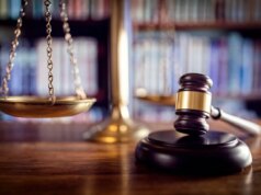 Avvocato colpito da una multa storica per aver citato casi generati dall’intelligenza artificiale