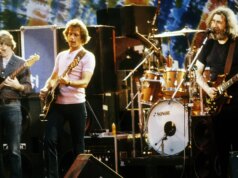 Con riluttanza sono andato al mio primo spettacolo dei Grateful Lifeless e ho scoperto una delle più grandi religioni della Terra