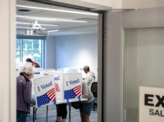 Il Dipartimento di Giustizia è vicino alla conclusione di un accordo per consegnare i dati delle liste elettorali al DHS, dicono le fonti