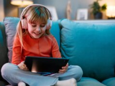 Le bambole, non i pill, brillano nell’insegnamento delle abilità vitali ai bambini, rivela uno studio