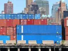 Trump rinuncia al Jones Act per 60 giorni nel tentativo di allentare i prezzi dell’energia