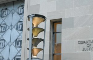 Il Dipartimento di Giustizia aiuta l’ufficio advert aiutare gli immigrati più poveri a ottenere assistenza legale a prezzi accessibili, dicono le fonti