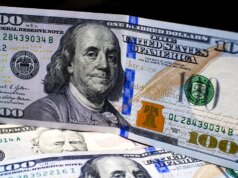 La firma di Trump apparirà sulla valuta cartacea americana, afferma il Tesoro