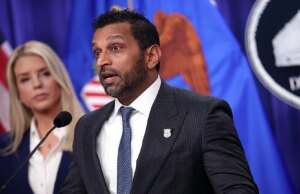 Ex agenti dell’FBI che hanno lavorato all’indagine sulle elezioni di Trump 2020 hanno fatto causa per licenziamenti