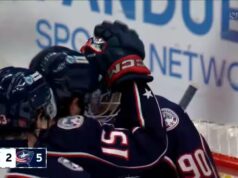 I bruini e le giacche blu non si staccano dal morceau