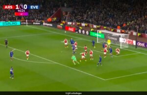 Il sedicenne Max Dowman corre per tutto il campo e segna un incredibile gol in solitaria per l’Arsenal