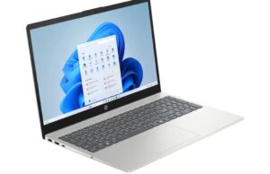 Questo laptop computer HP ricondizionato con 16 GB di RAM è sceso a $ 359,99