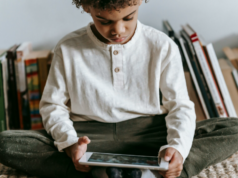 Sostituisci le app per bambini eccessivamente stimolanti con questa opzione educativa e che non crea dipendenza