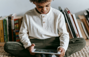 Sostituisci le app per bambini eccessivamente stimolanti con questa opzione educativa e che non crea dipendenza