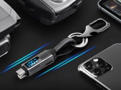 Carica tutto mentre sei in movimento con un cavo da $ 22 che può essere collegato al tuo portachiavi