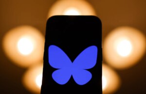 La nuova intelligenza artificiale di Bluesky viene rifiutata dagli utenti, bloccata più dell’account della Casa Bianca