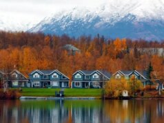 Gli stranieri si stanno accaparrando le case degli Stati Uniti e rubando il sogno americano dalle famiglie