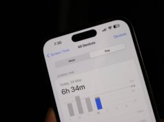 Non è solo il tempo trascorso davanti allo schermo, ma la frequenza con cui prendi un telefono che ti fa male al cervello