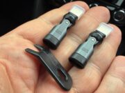 Questo connettore USB-C da $ 5 ha risolto il mio problema più grande con la ricarica di telefoni e laptop computer